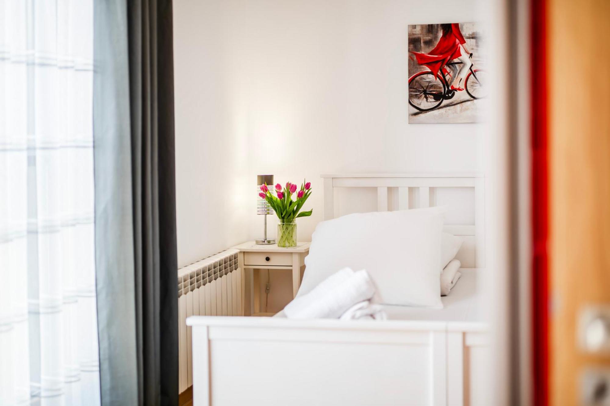 Neapol Parking Gratis Moxy Te&Am Cracow Apartman Krakkó Kültér fotó